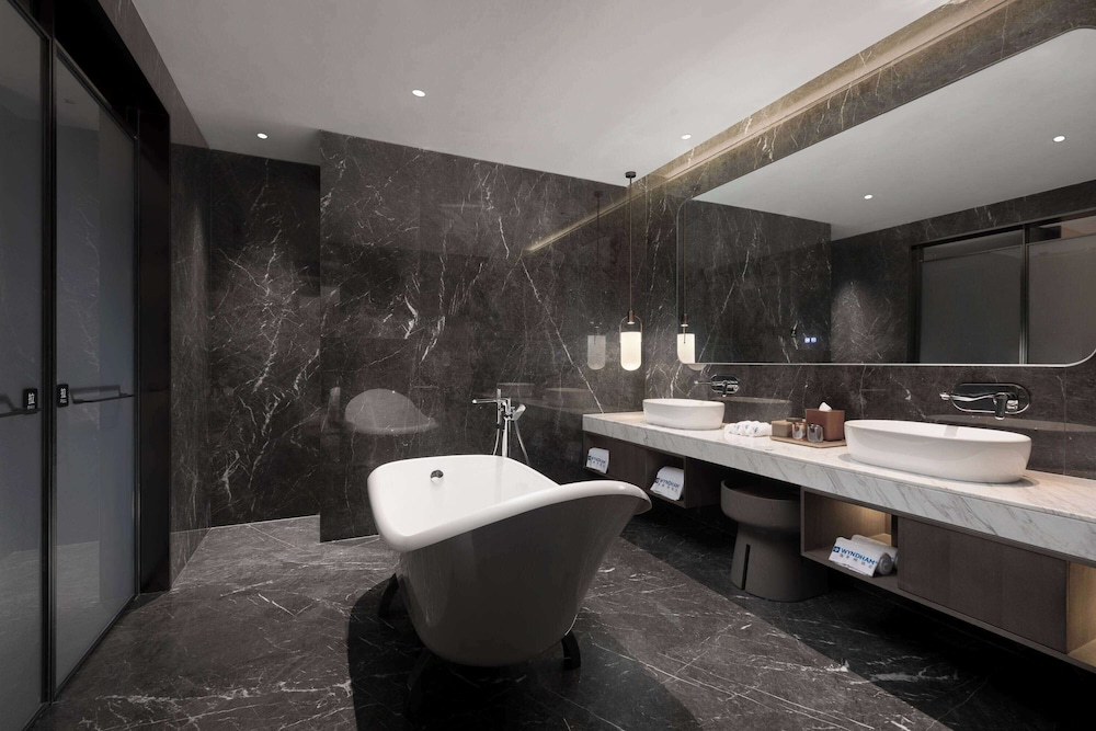 Wyndham Qujing Luliang 29/30