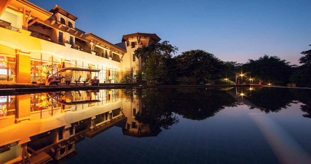 Country Garden Holiday Hot Spring Hotel 44/50