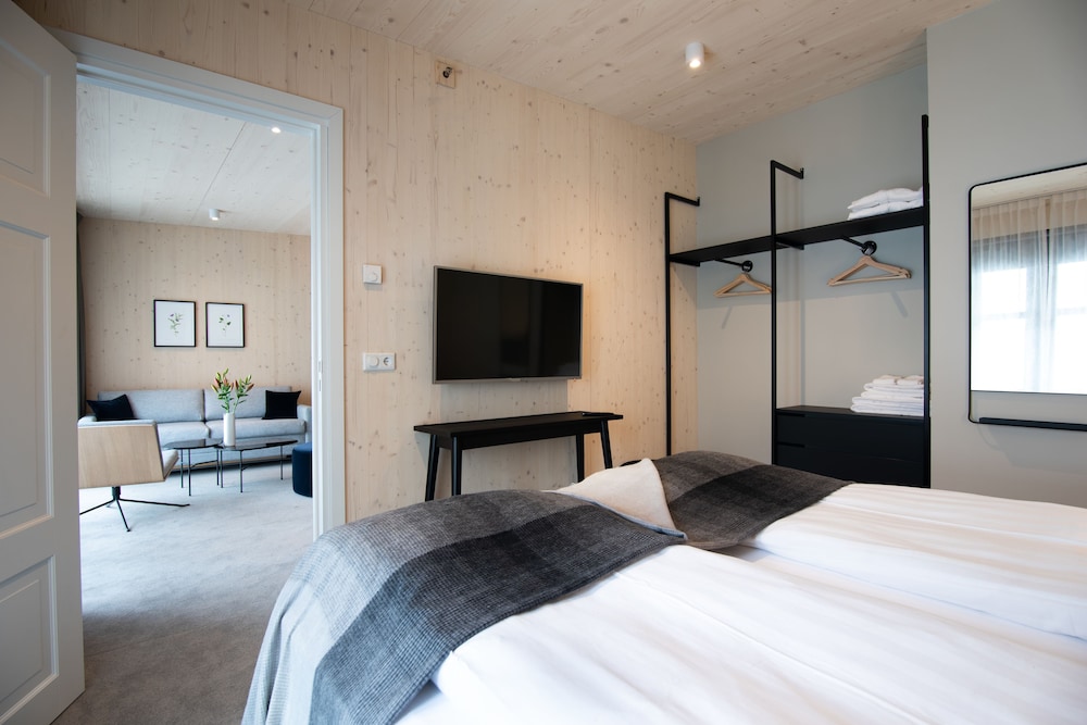 Reykjavik Residence Hotel 11/75