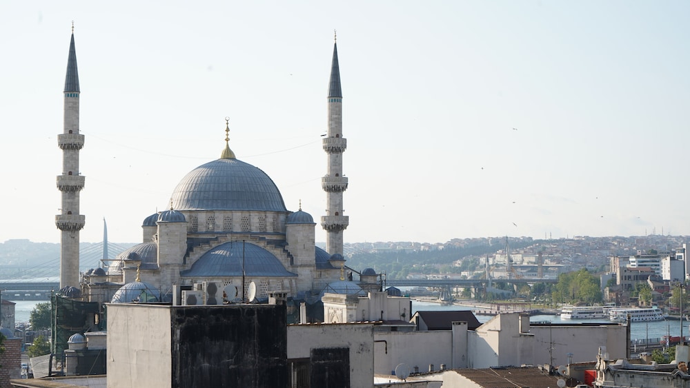Grand Sirkeci Hotel 46/50