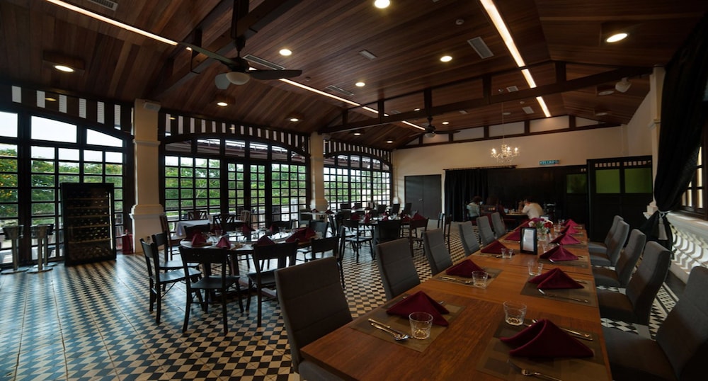 The Chambers Hotel 24/29