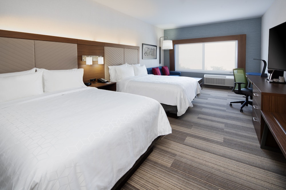 Holiday Inn Express & Suites Murrieta 17/49