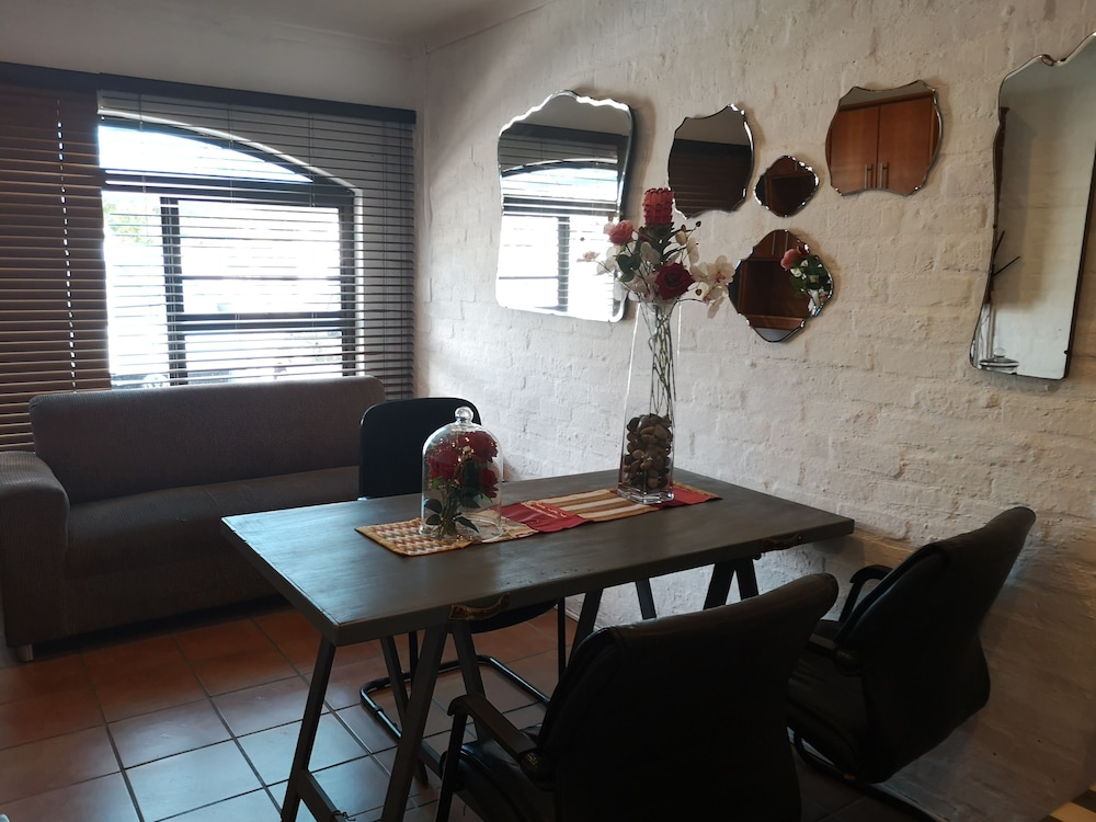 Smithland Guest Apartments 27/50