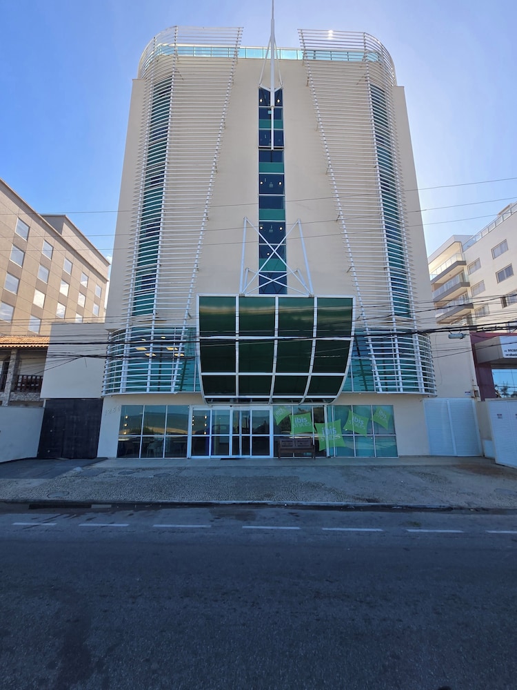 Hotel Macae 5/50