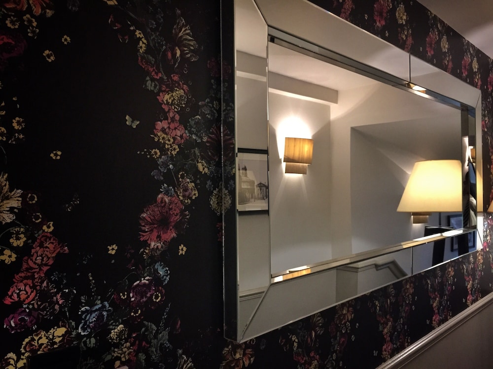 Vanbrugh House Hotel 29/47