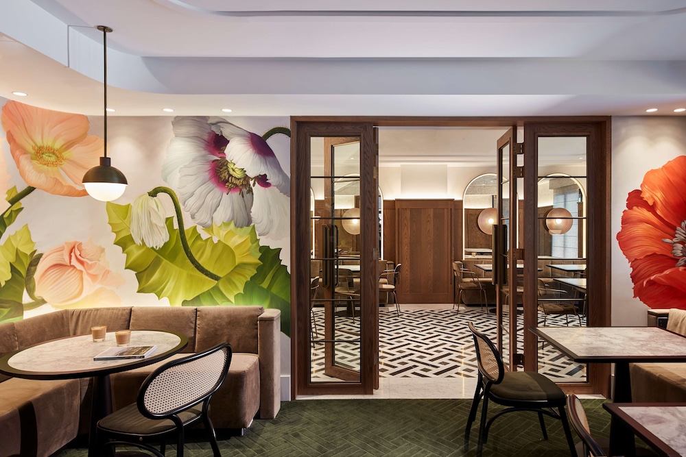 Hilton Melbourne Little Queen Street 45/62