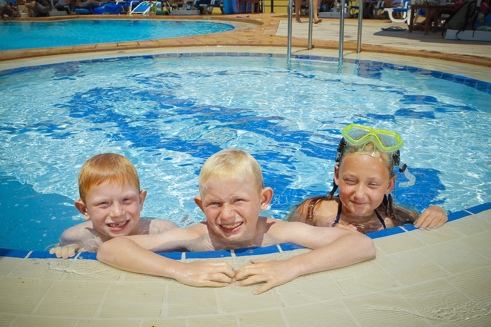 Sea View Resorts and Spa 20/55