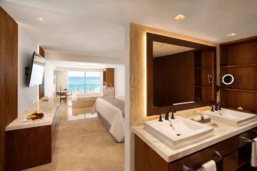 Sun Palace - Adults Only 48/49