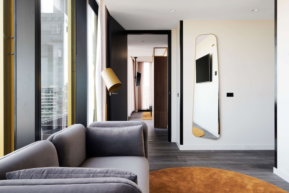 Quincy Hotel Melbourne 44/70
