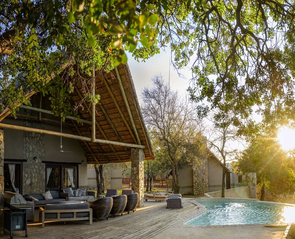 Leopard s Lair Bush Lodge 14/36