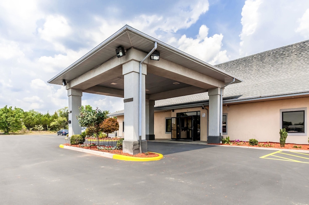 Econo Lodge Inn & Suites Middletown - Winchester South 1/31
