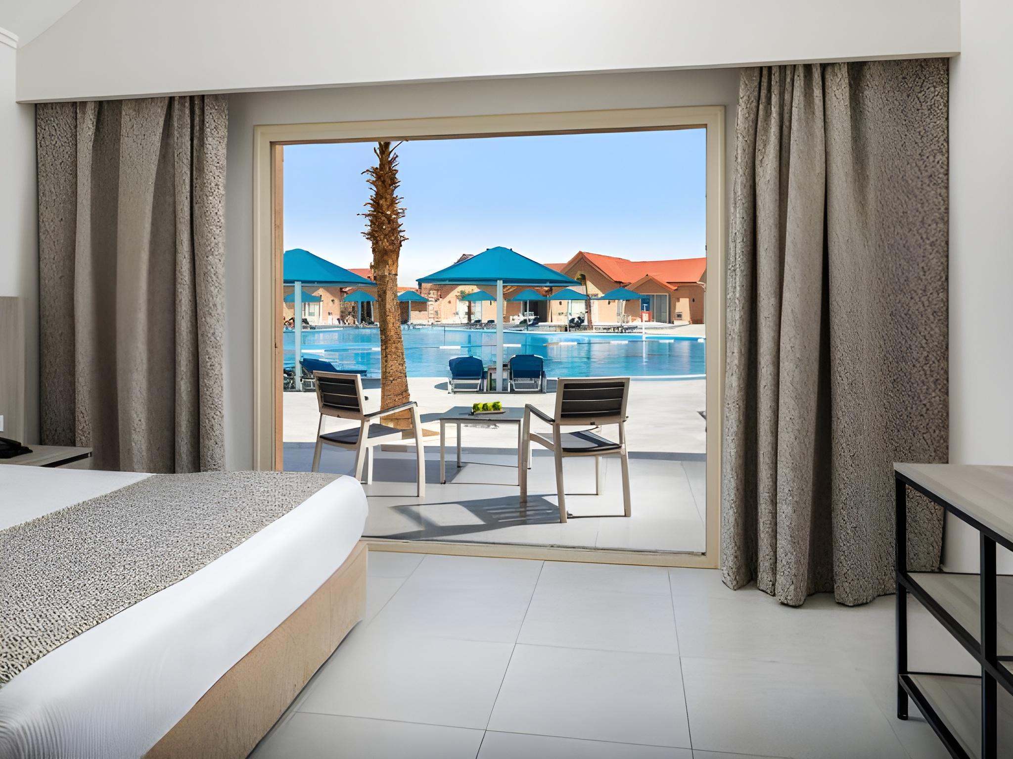 Family, Bungalow, Double and Twin Beds, Pool View, Pickalbatros Jungle Aqua Park - Neverland Hurghada 2/3