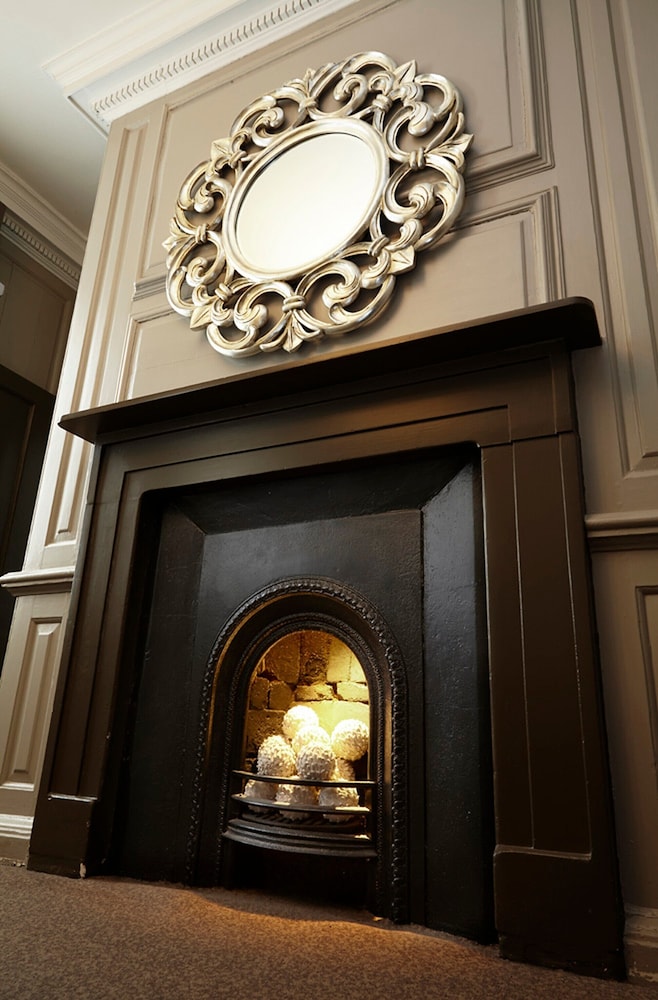 Vanbrugh House Hotel 35/47