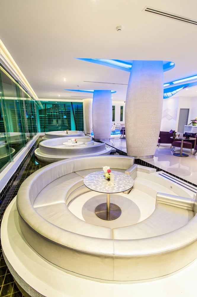 The Paradiso JK Design Hotel 45/67