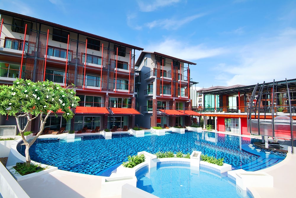 Red Ginger Chic Resort 4/70