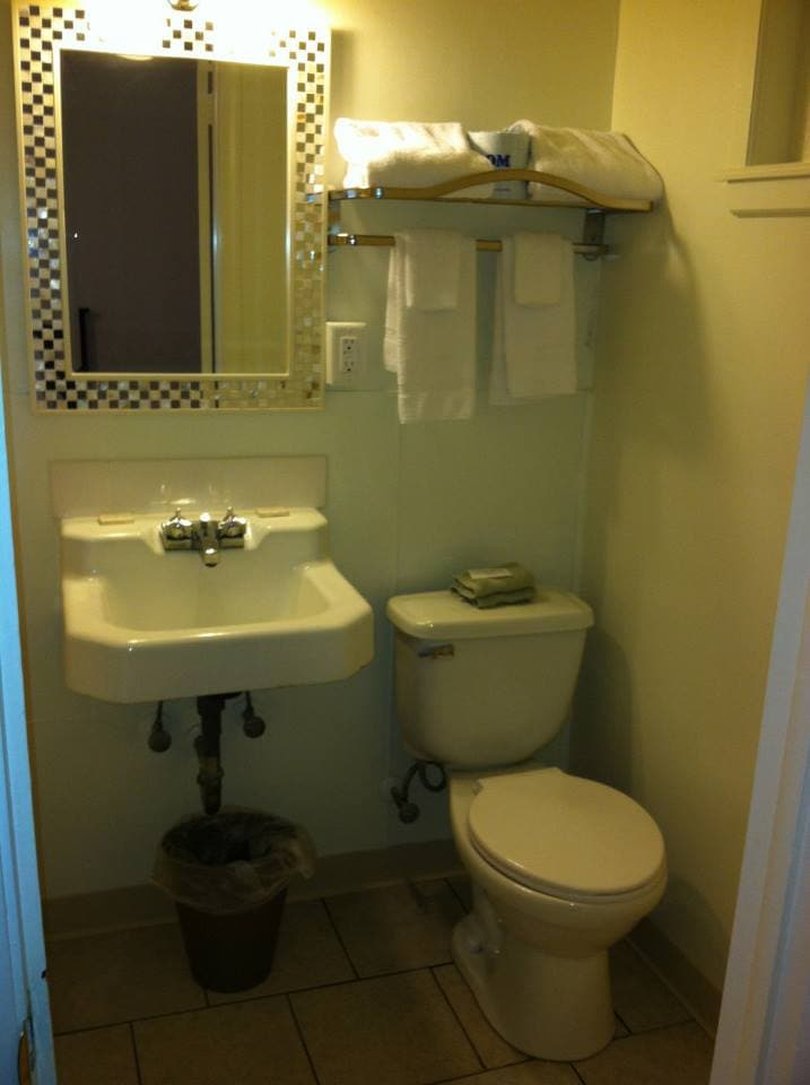 Cadiz Motel by OYO on route 250 34/36