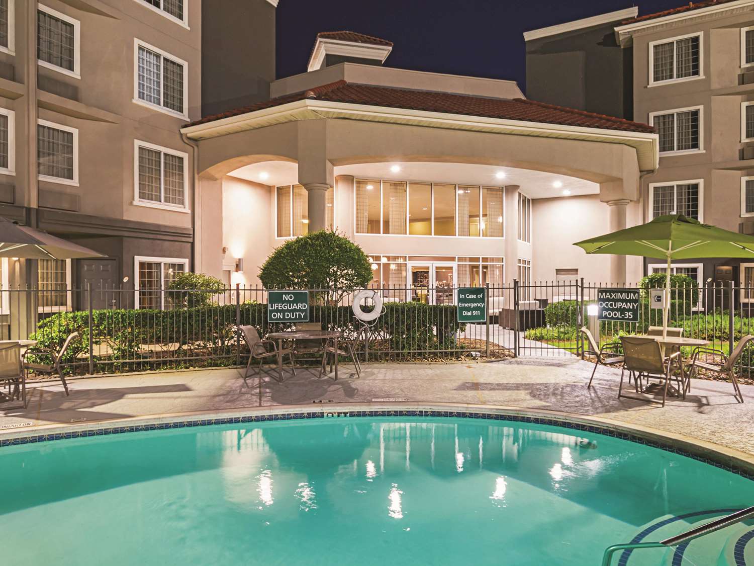 La Quinta Inn & Suites by Wyndham Fort Worth North 7/45