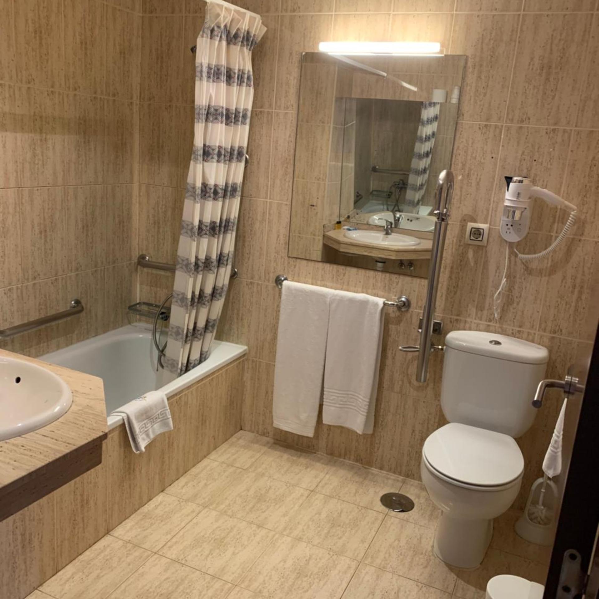 Hotel Barreiro 34/37
