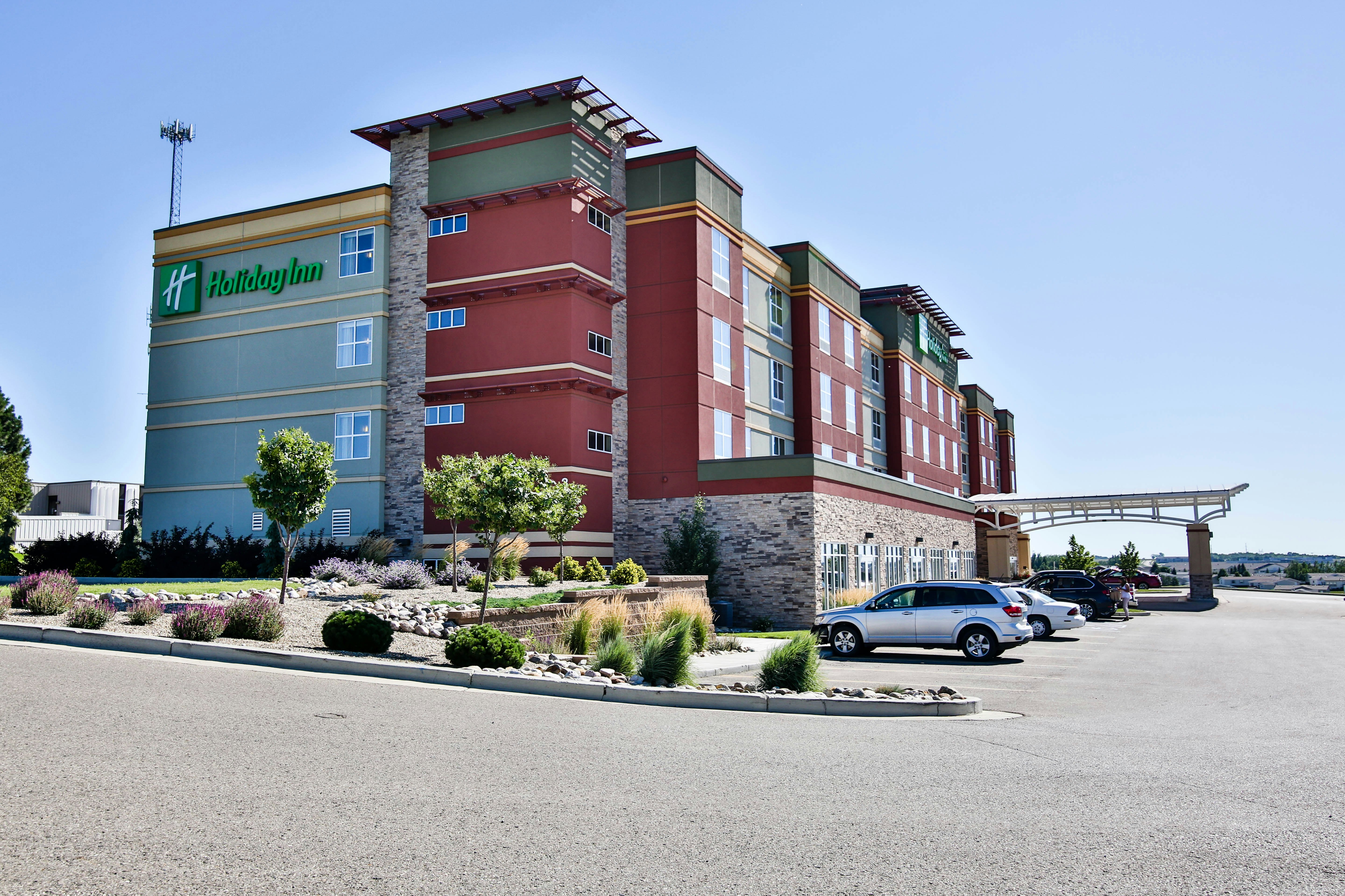 Holiday Inn Bismarck 62/70