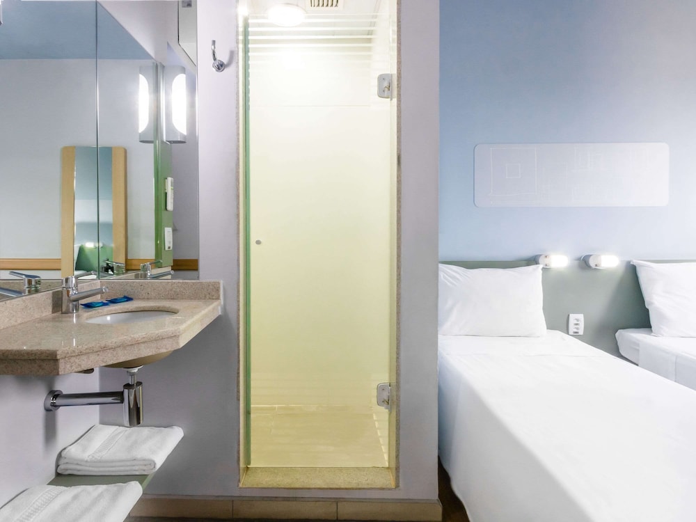Ibis Budget Araraquara 22/67