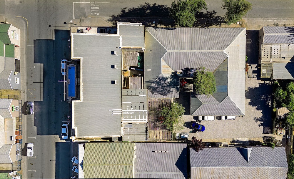 Calvinia Hotel by Country Hotels 33/41