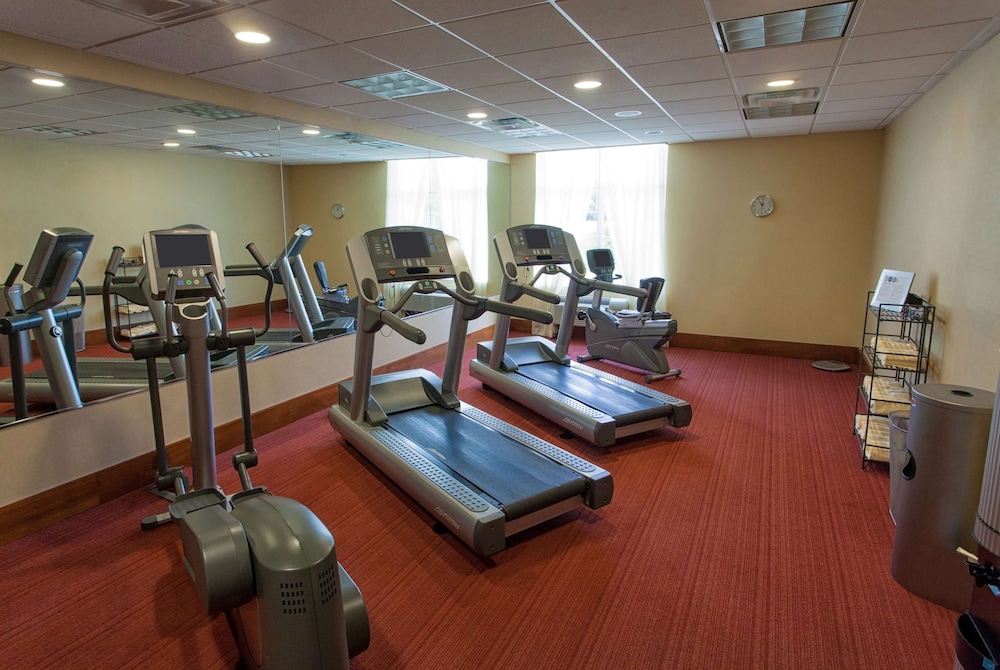 Hyatt Place Columbus-North 34/56