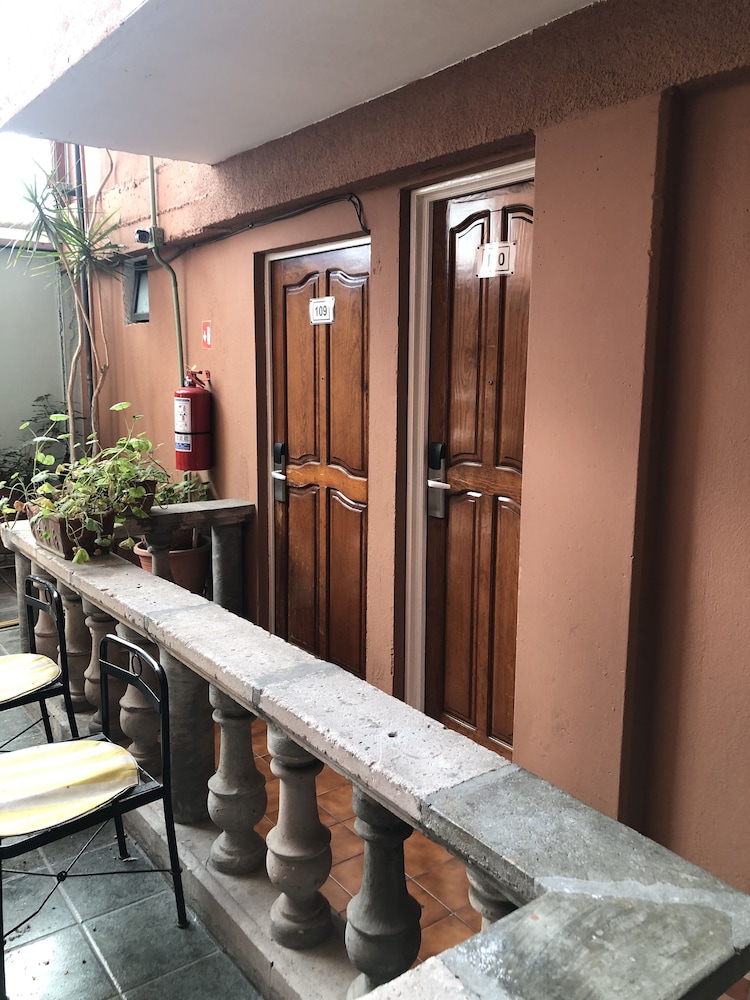Hotel Villas del Bosque 2/27
