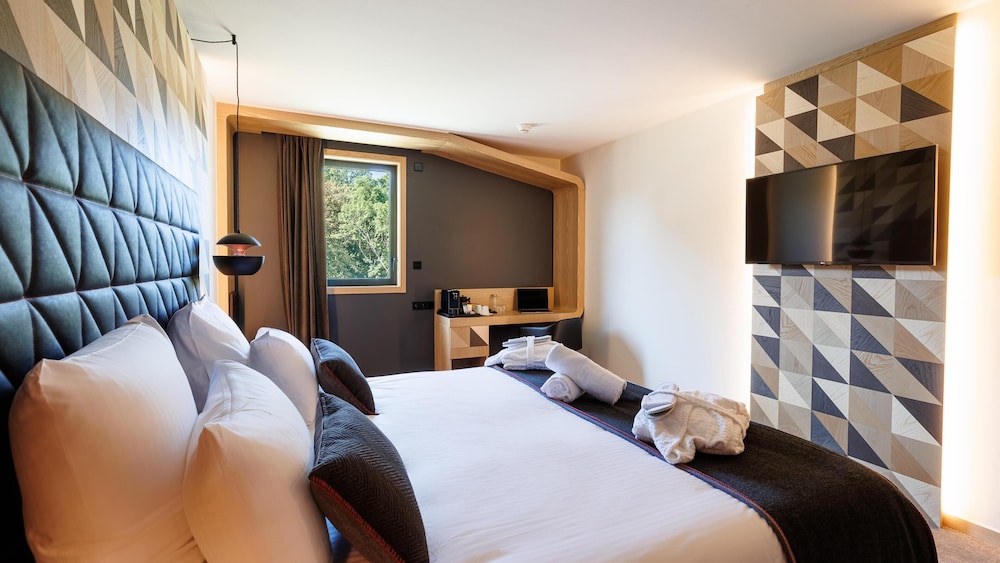 Superior, King Bed