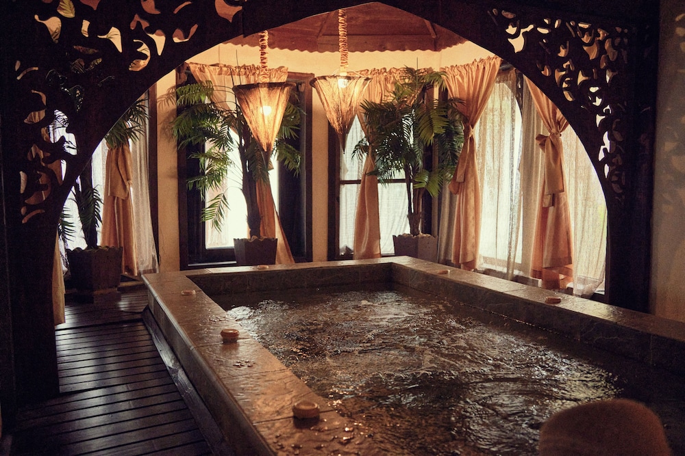 Breezes Beach Club & Spa 33/64