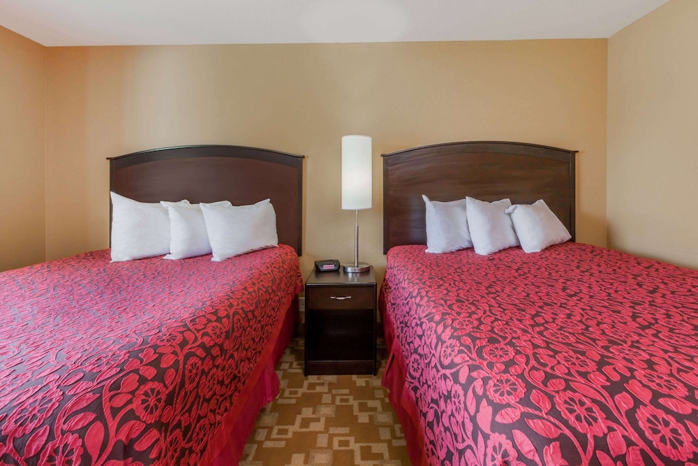 Days Inn by Wyndham Central City 6/15