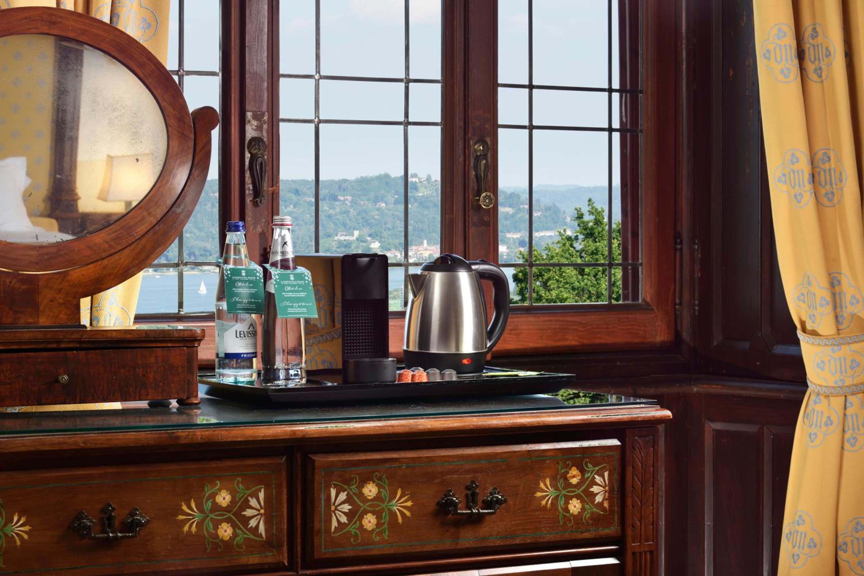 Castle, Suite, Lake View، Castello Dal Pozzo 8/8