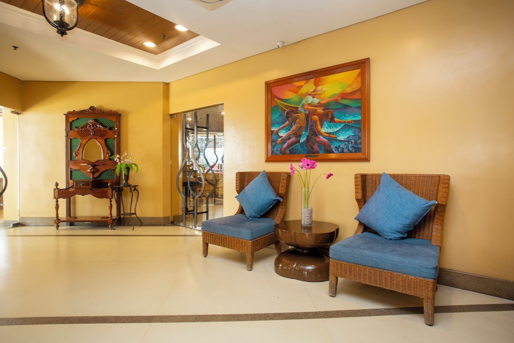 Crown Regency Prince Resort 23/35