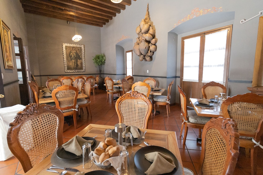 Hotel Boutique Naura Centro 62/82