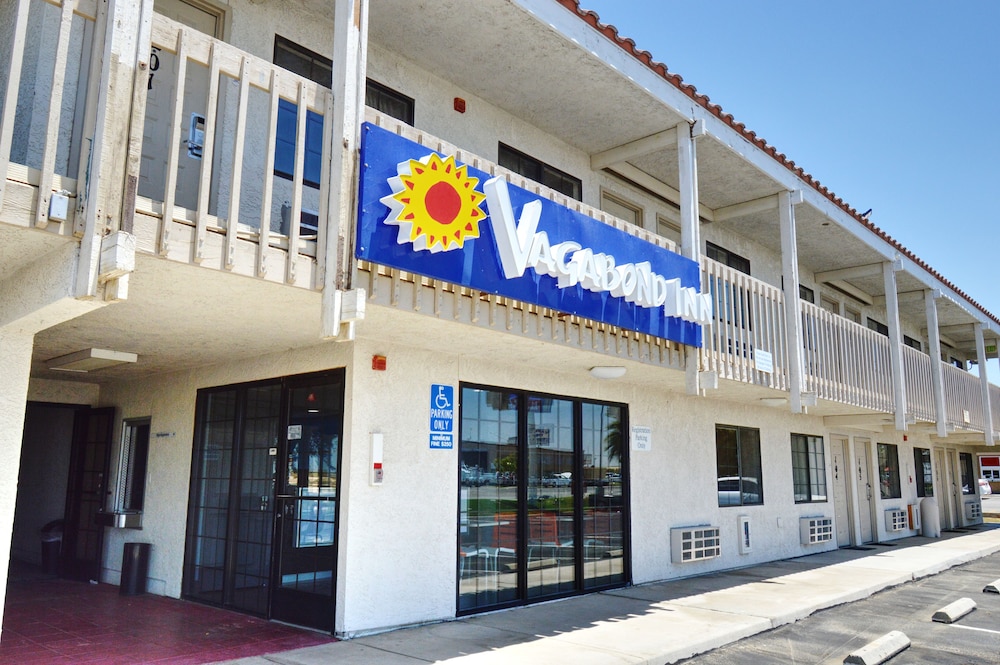 Vagabond Inn Buttonwillow North I-5 9/39