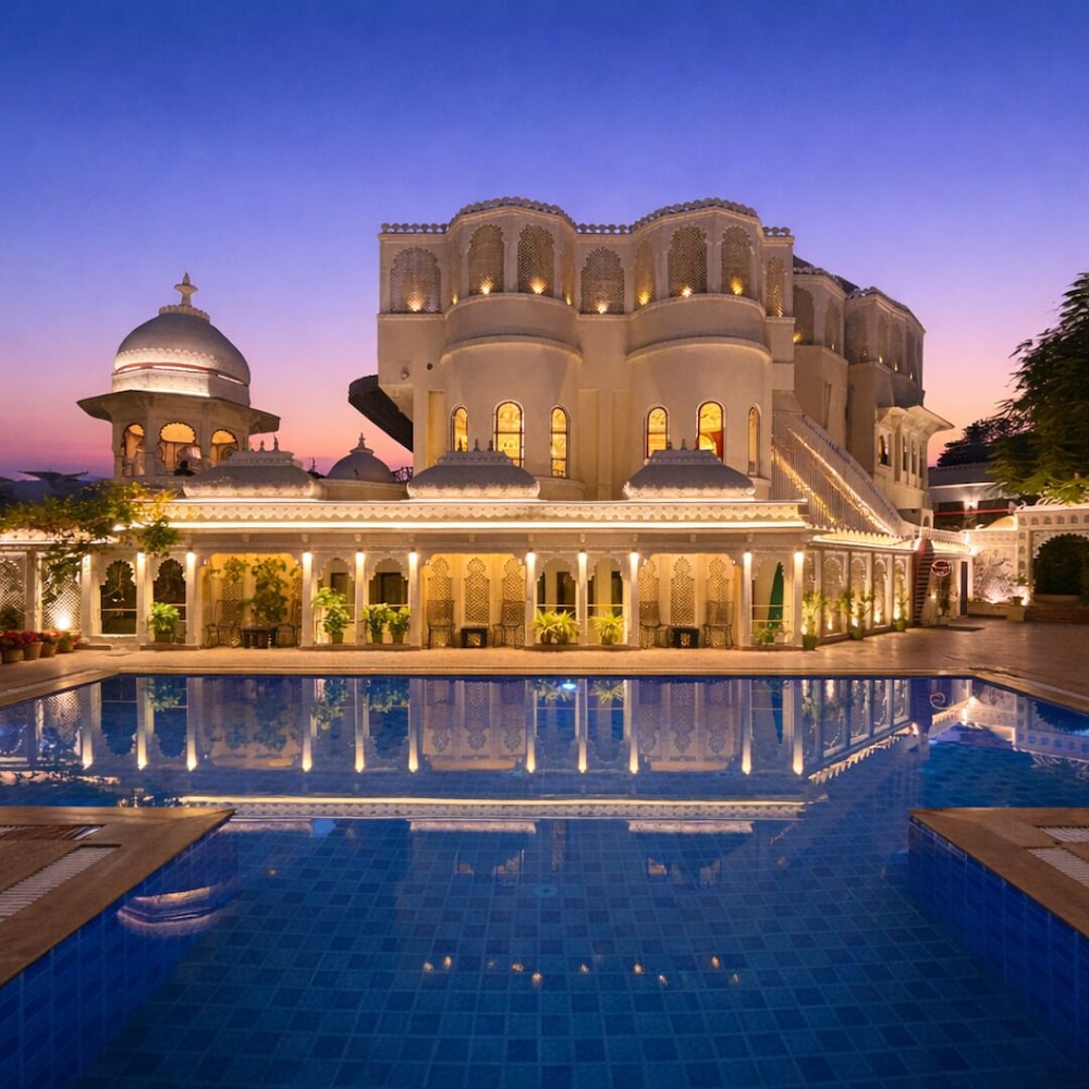 Hotel Swaroop Vilas 3/49
