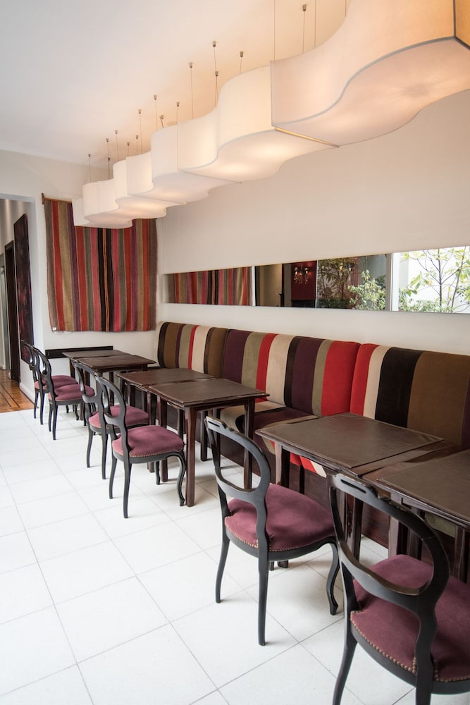 Magnolia Hotel Boutique 49/54