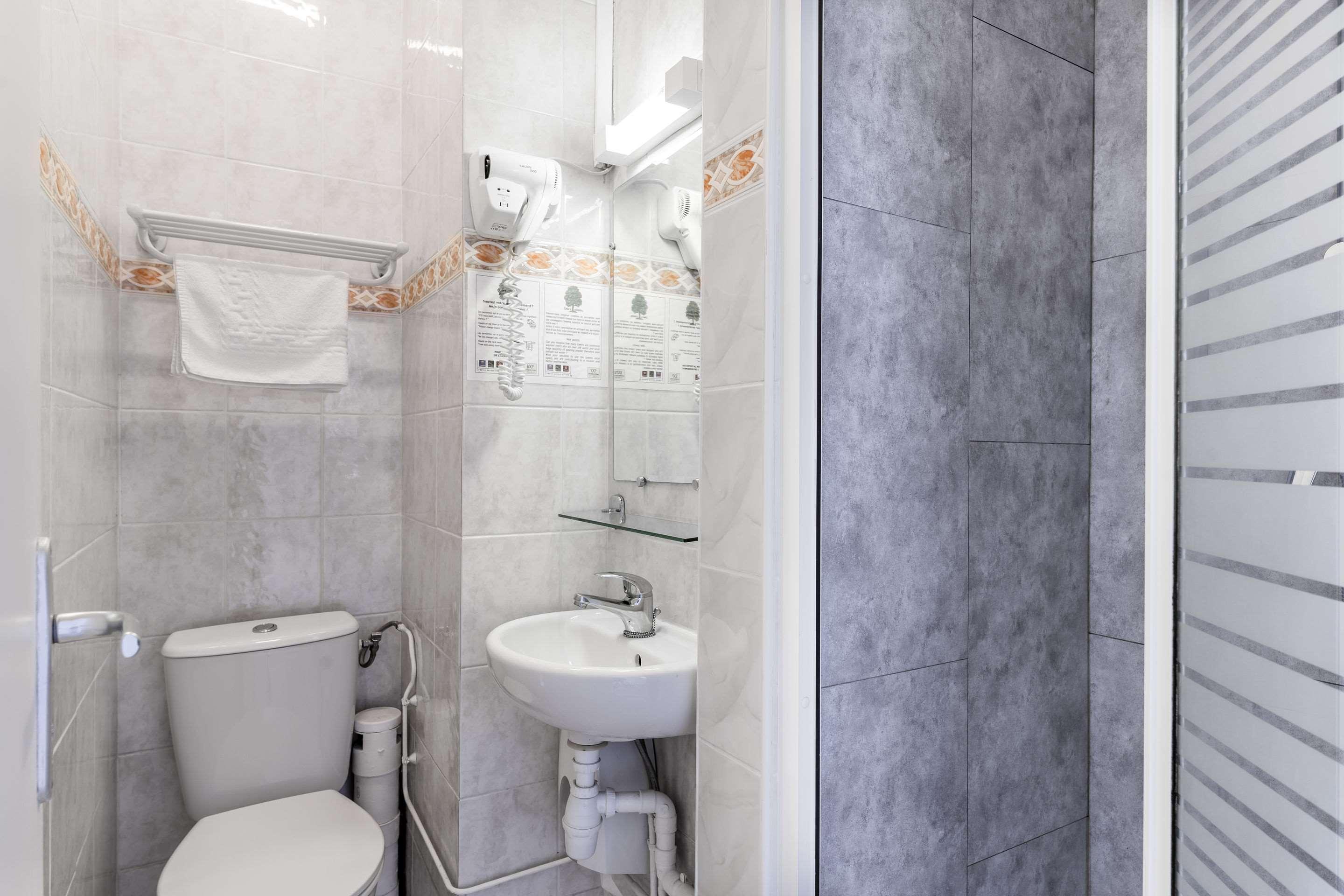 غرفة مفردة، Comfort Hotel Alba Rouen 5/9