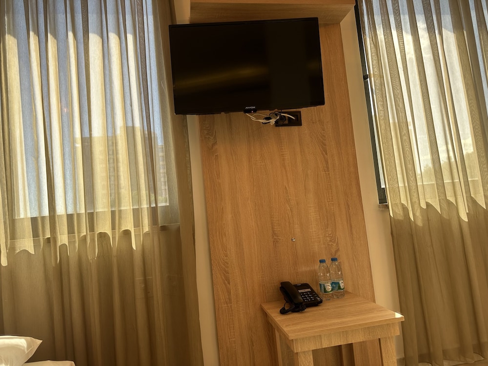 Beyond Otel 17/32