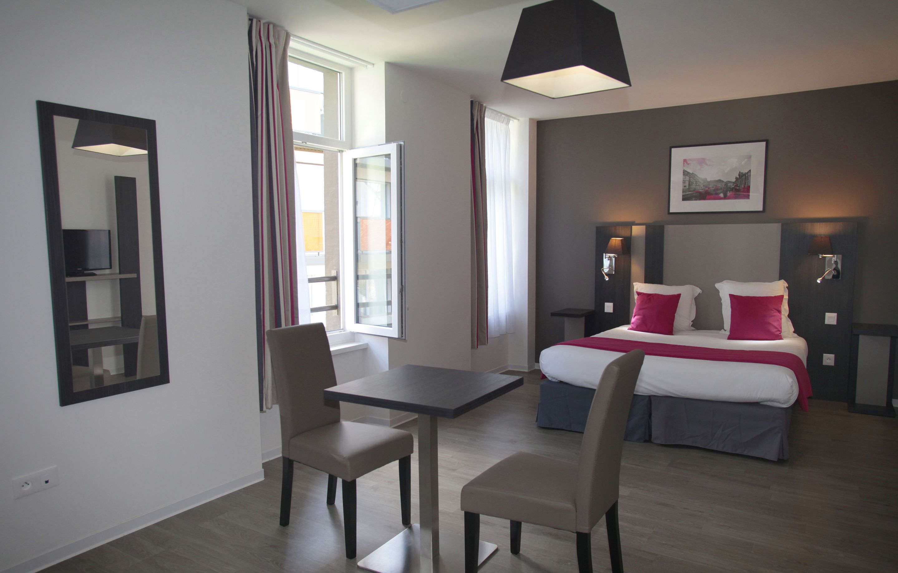 غرفة قياسية ثلاثية، Appart hotel Odalys City Colmar Centre 2/3