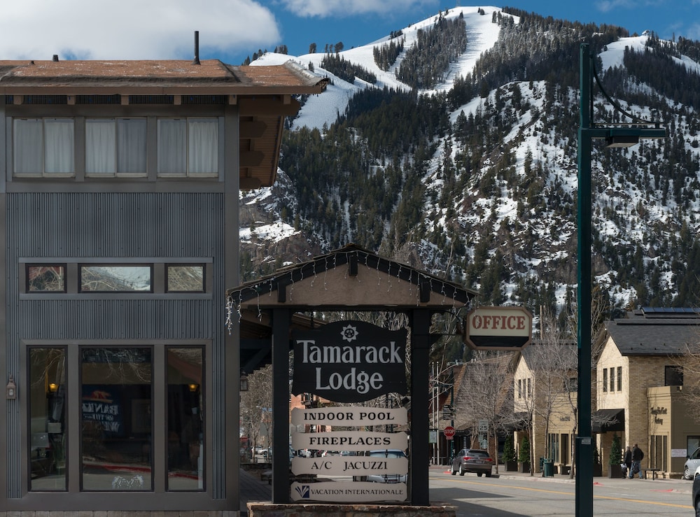 Tamarack Lodge 3/54