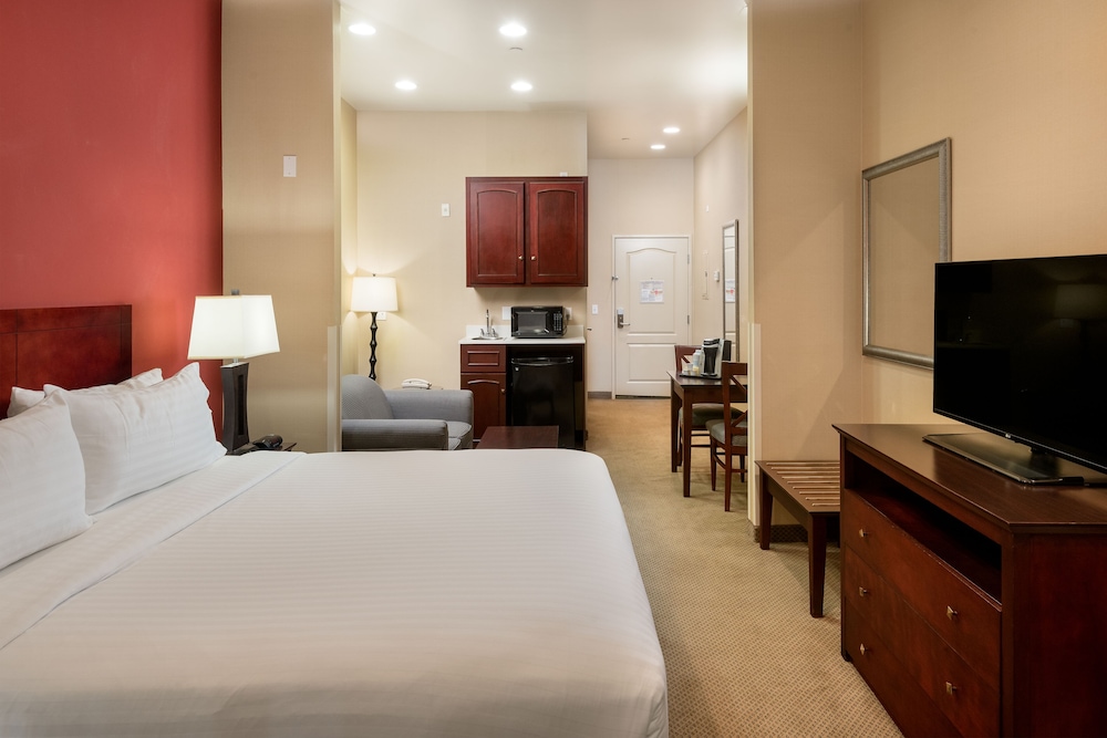 Holiday Inn Express and Suites Los Angeles Airport Hawthorne 16/53