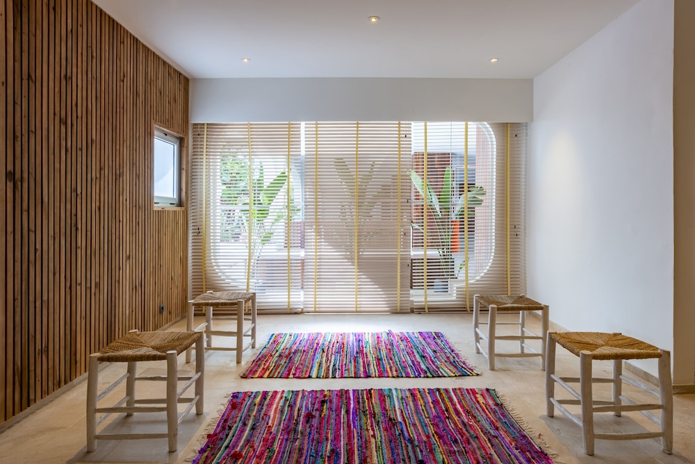 Innside Ibiza 42/64
