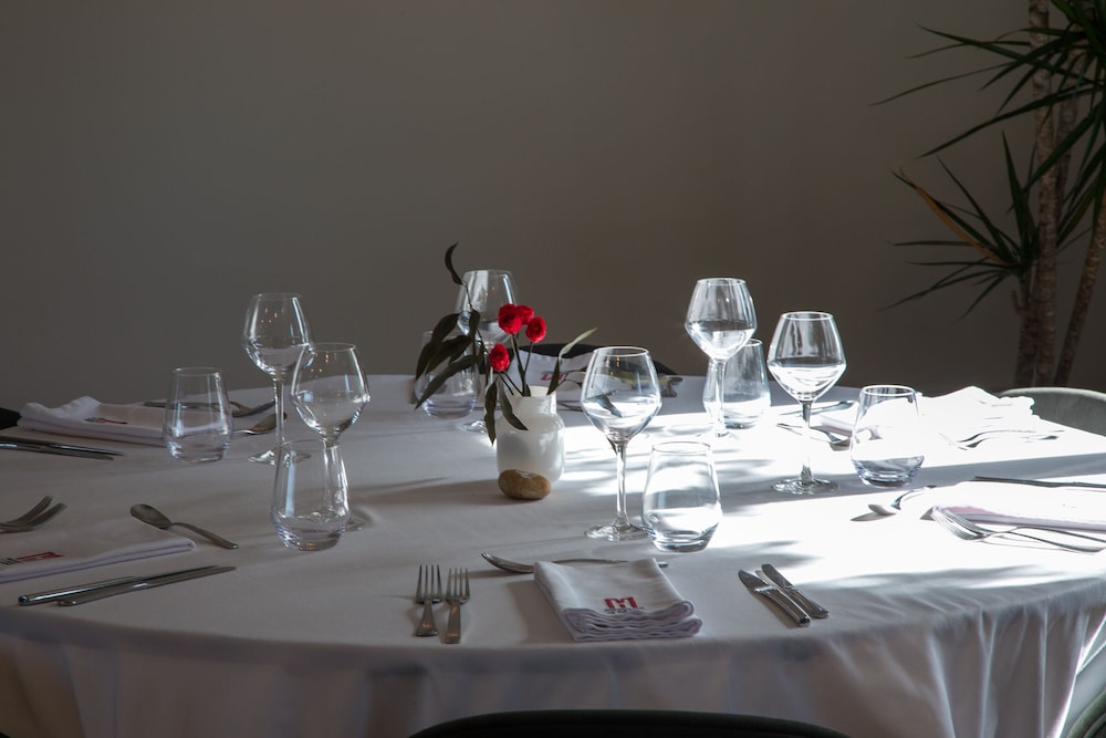 Hôtel Restaurant Le Meysset 37/50