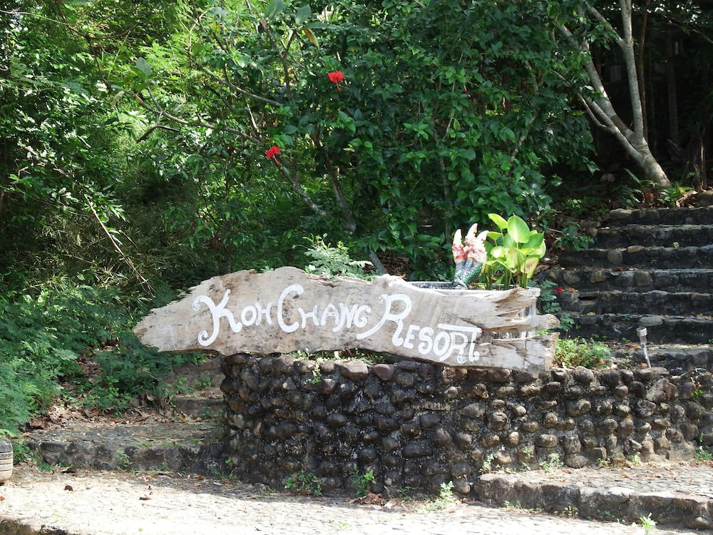Koh Chang Resort Ranong 42/50