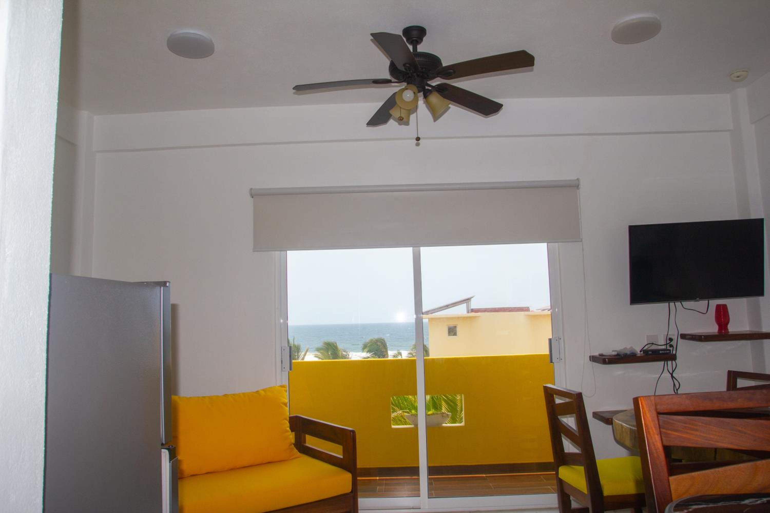 Hotel Happy Beach 53/58