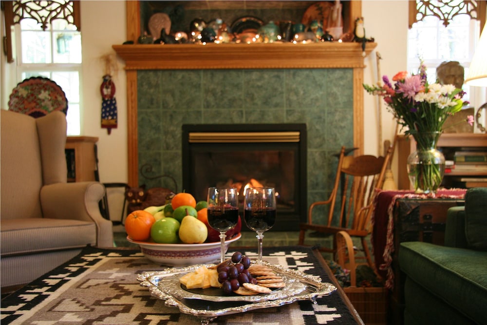 McCaffrey House Bed and Breakfast Inn 10/52