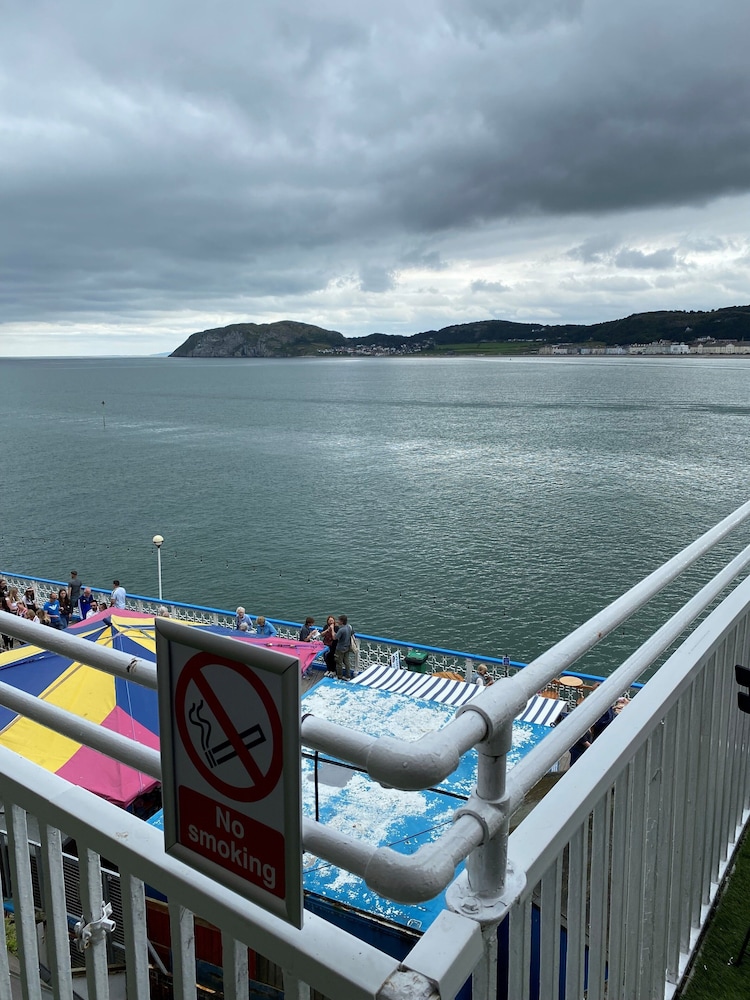 Grand Hotel Llandudno 6/65