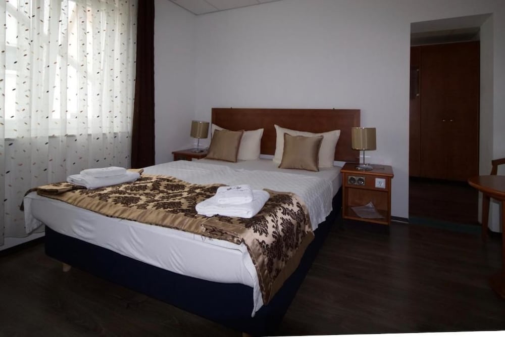 Hotel Goldene Traube 19/50
