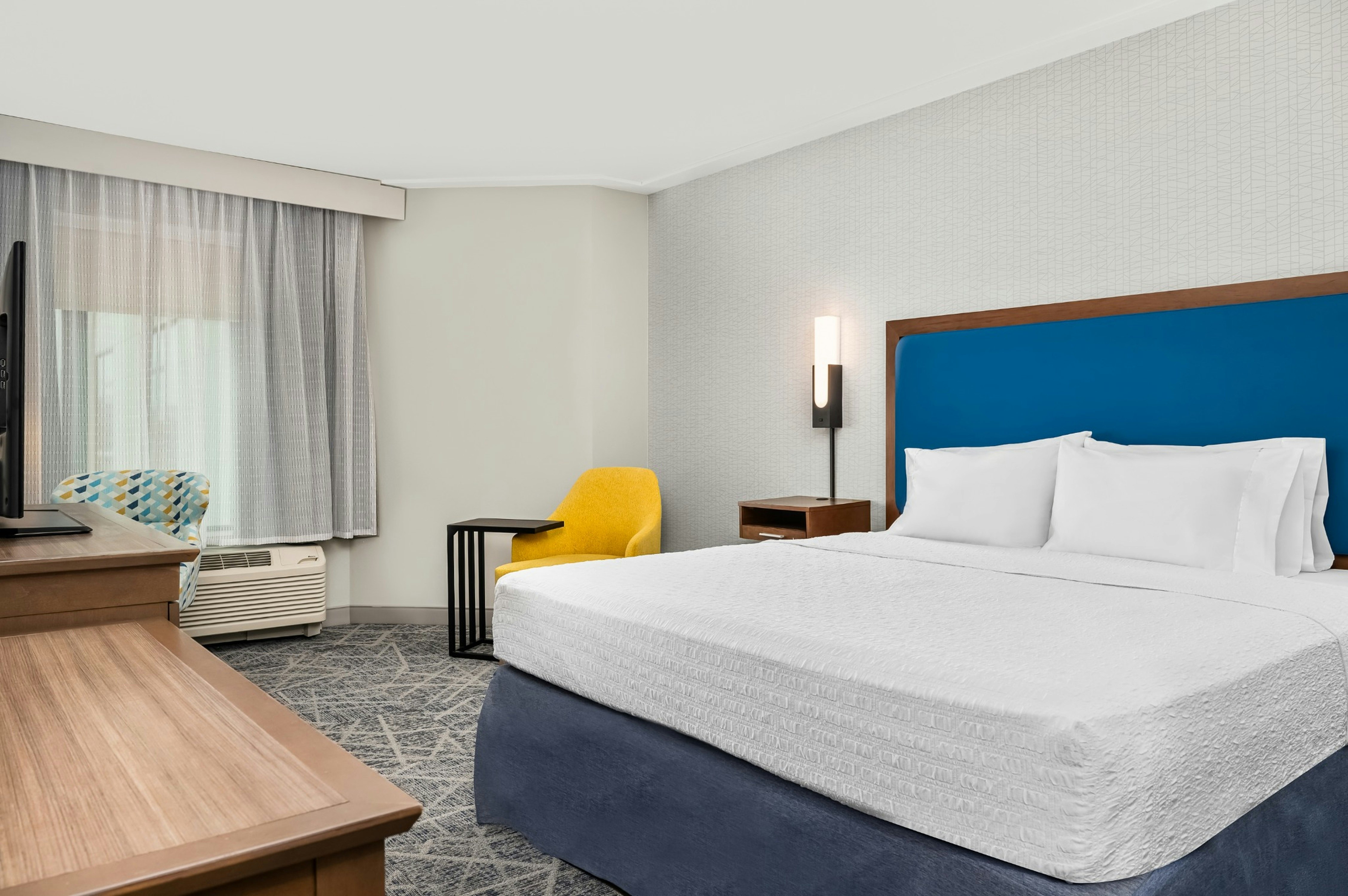 ROOM, KING BED