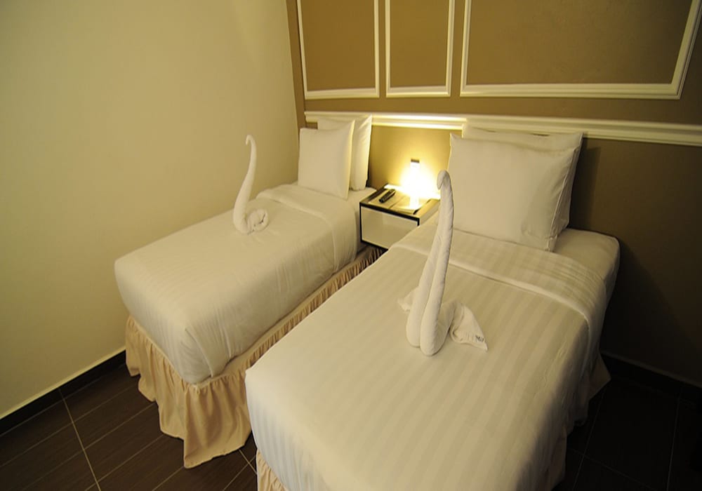 Luscious Hotel 18/38